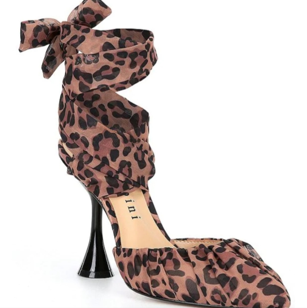 Gianni Bini Henzlee Leopard Print Chiffon Wrap-Up Dress Pumps